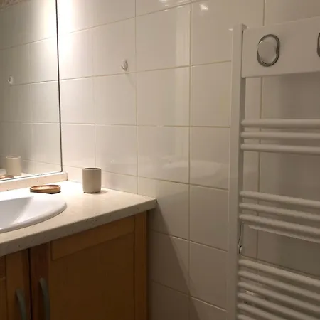 Апартаменты De Luchon T3 Vue Montagne 15 Minutes Station De Ski, Piscine De Juin - Septembre
