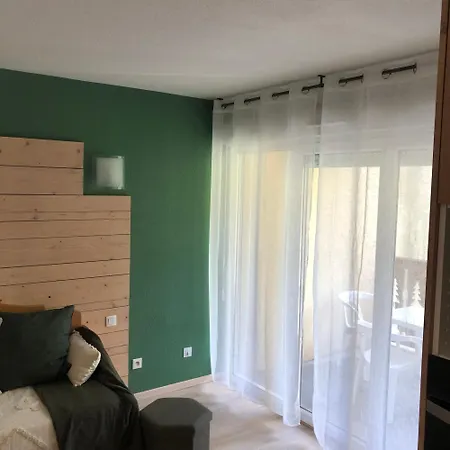 T 3 Vue Montagne - Piscine Mi Juin Apartment Bagneres-de-Luchon